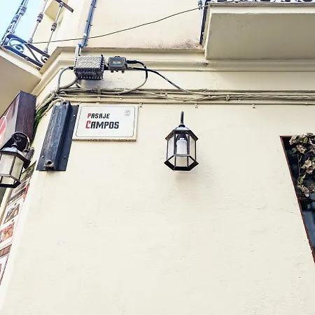Espacioso En Plaza De La Merced, Exterior Con Patio, En Centro Histórico