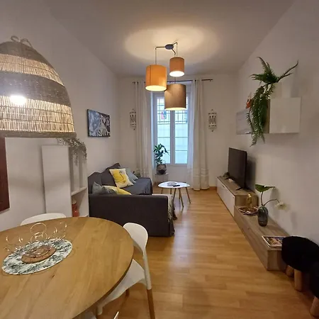Apartamento Espacioso En Plaza De La Merced, Exterior Con Patio, En Centro Histórico